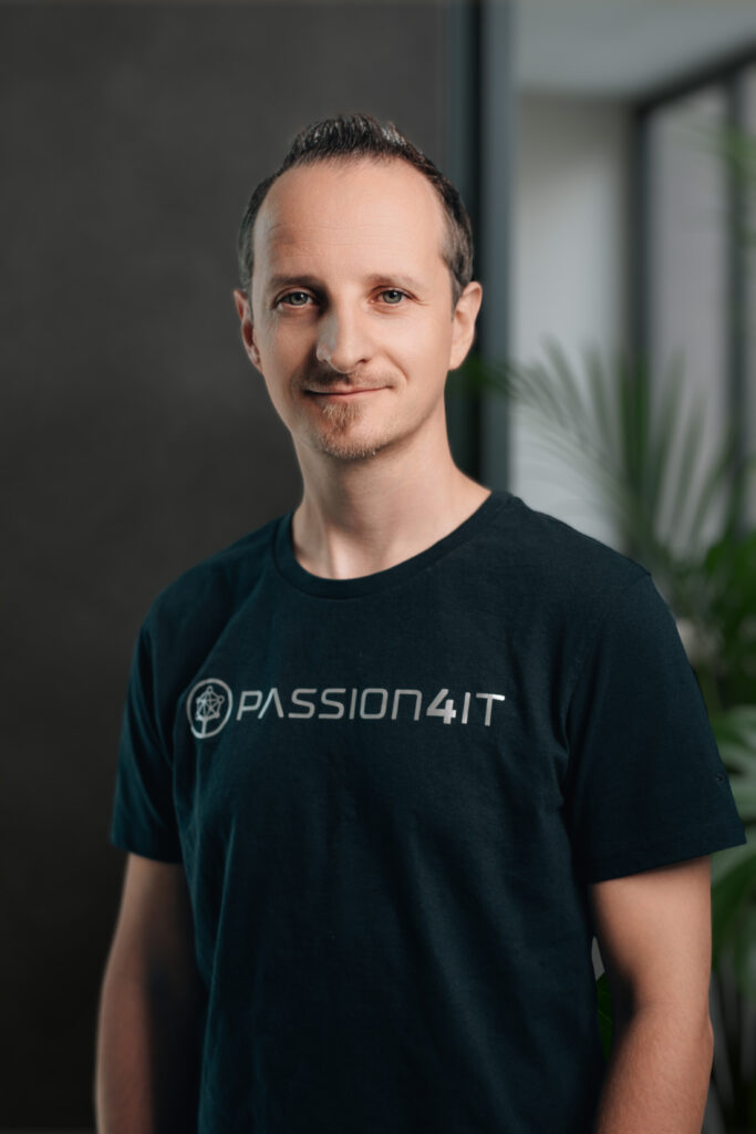 Tobias Gröller