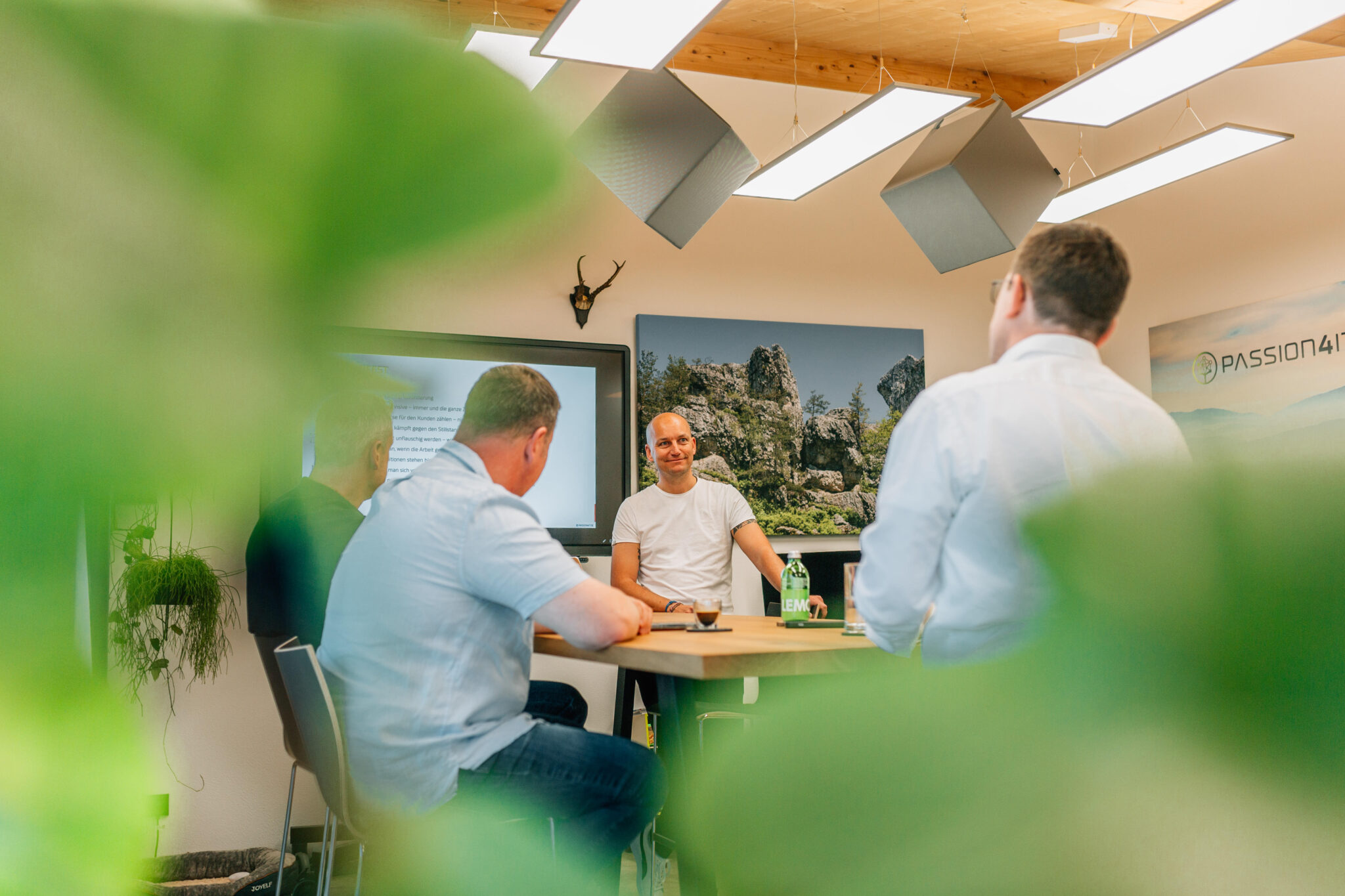 Mehr über den Artikel erfahren Digitalisierung im Mittelstand: So findest du deine digitale Route – mit KI und Agentic AI